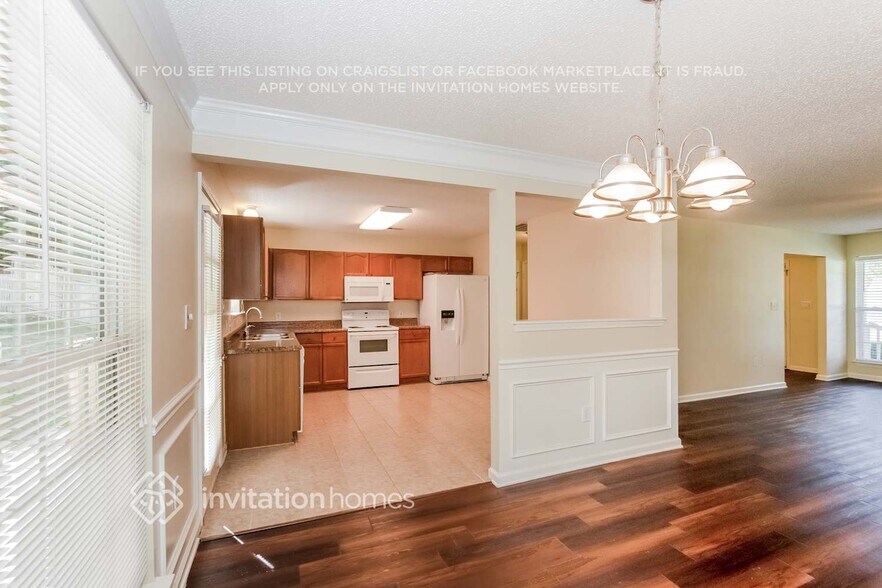 Building Photo - 216 Bradford Glyn Dr