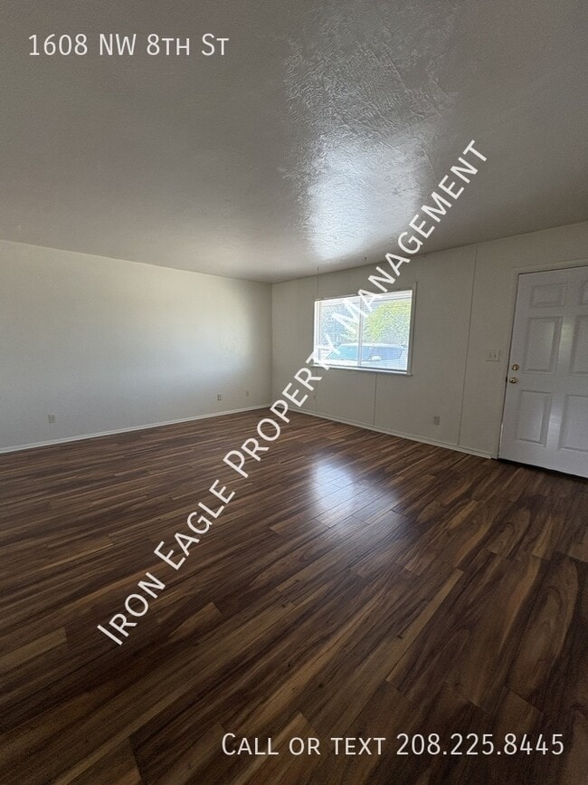 Building Photo - 1608 8th St NW