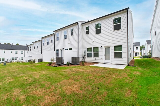 Building Photo - Newly Built: Bright 3-Bedroom Townhome wit...