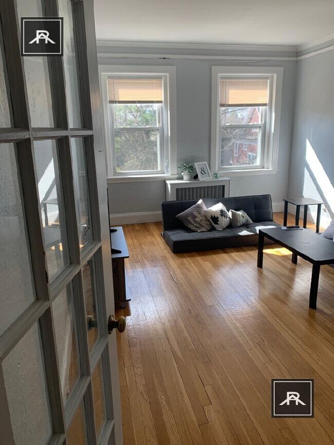 Building Photo - 2 bedroom in Brookline MA 02446