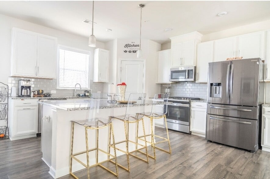 Building Photo - 1421 Ridgebend Way SE