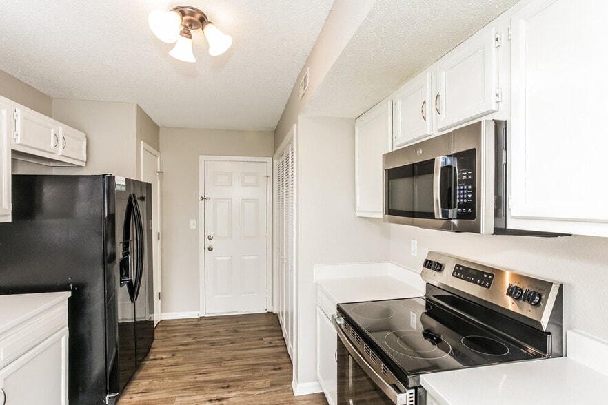 Building Photo - 2828 Mingo Ct