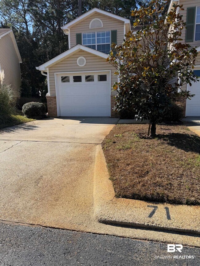 Building Photo - 1517 Regency Rd
