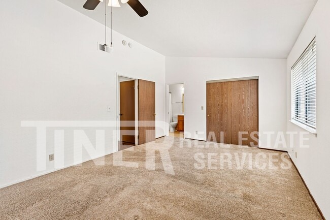 Building Photo - 7323 Chivalry Way