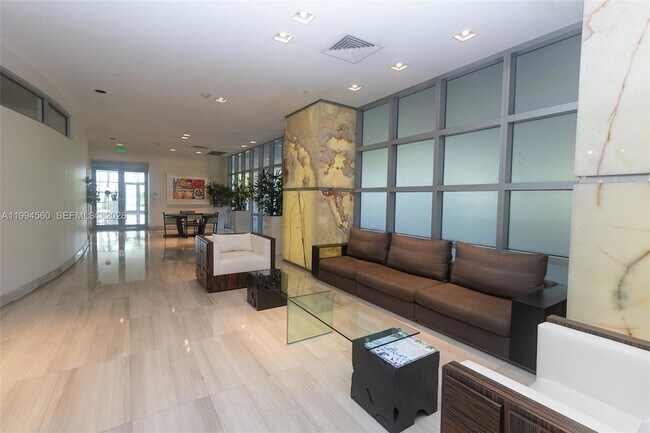 Building Photo - 1330 West Ave