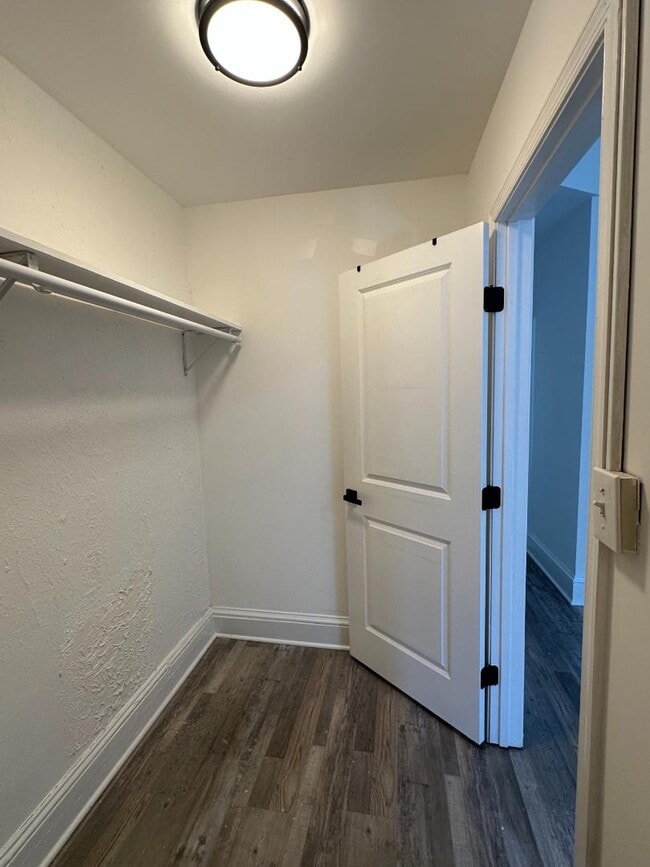 Building Photo - 1825 Madison Ave