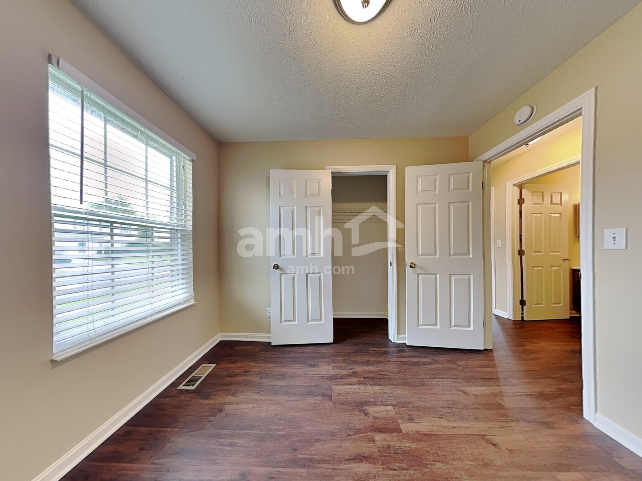 Building Photo - 327 Nightwind Dr