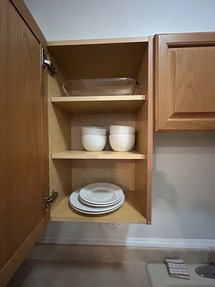 Building Photo - 614 Cherokee St