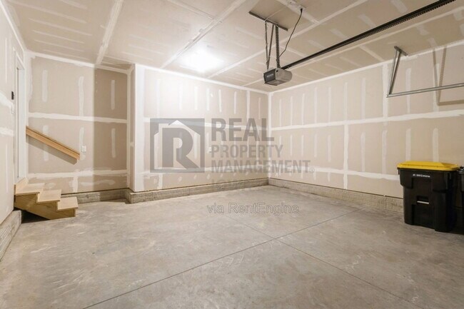 Building Photo - 1177 NW Williamsburg Ln