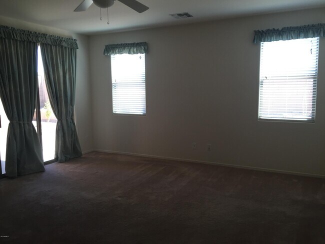 Building Photo - 8353 W Carol Ave