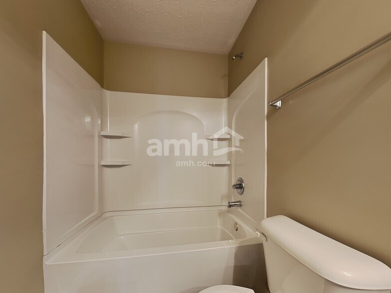 Building Photo - 1621 Wagner Dr