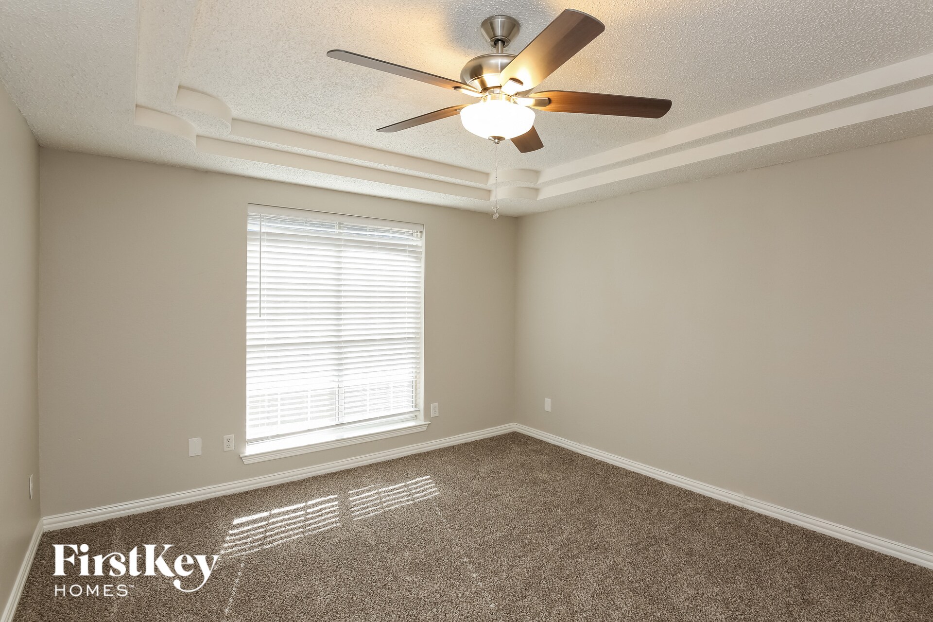 Building Photo - 805 Shadybrook Ln