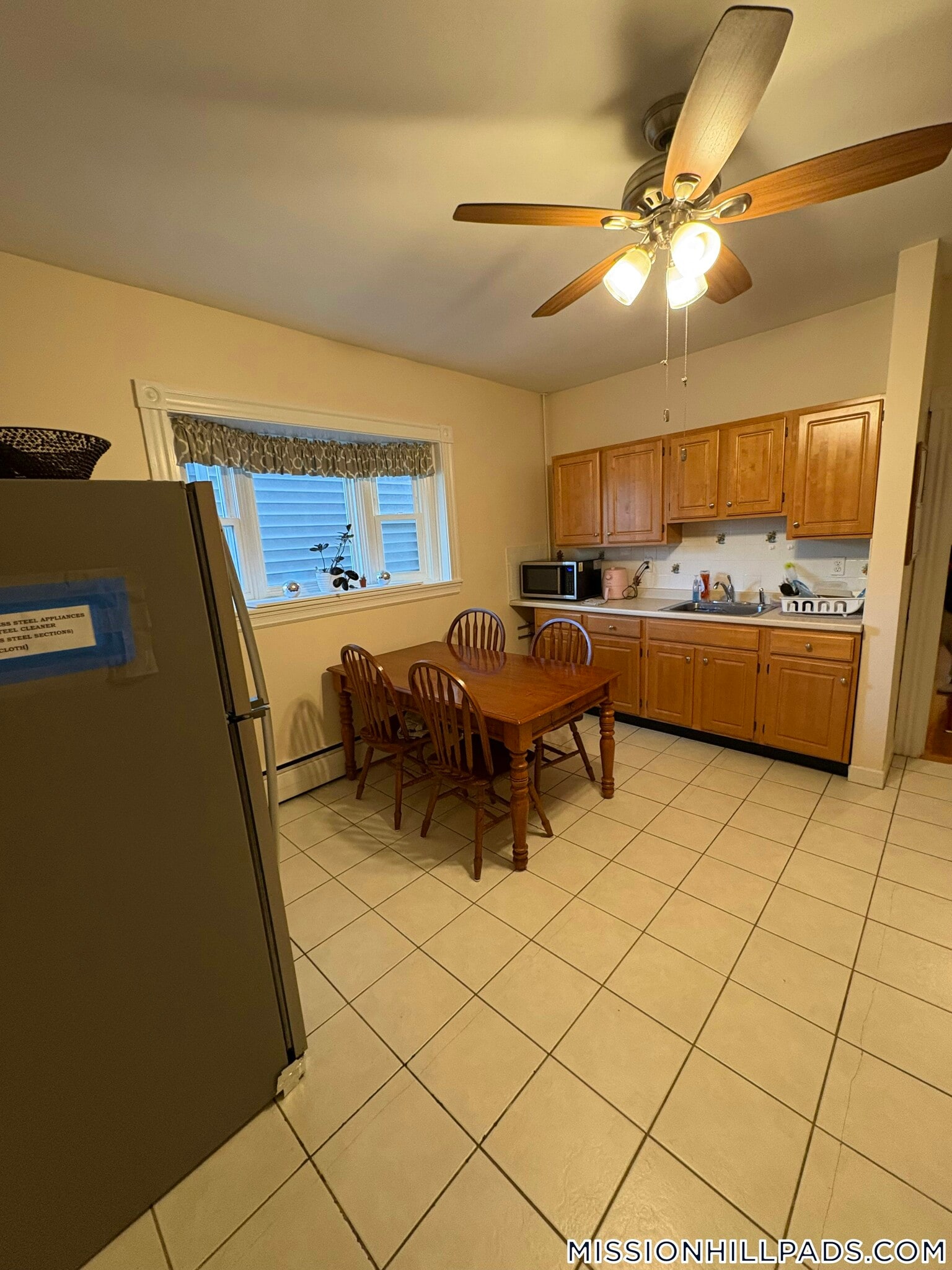 Building Photo - 123-125 Hillside St.