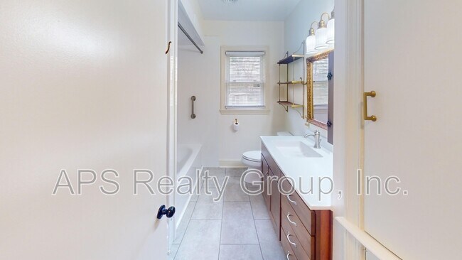 Building Photo - 5144 Sunrise Terrace