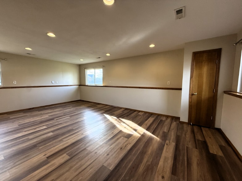 Building Photo - 1417 Cedar Tree