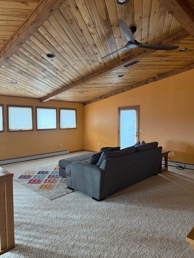 Building Photo - Charming Southwestern Stucco Home