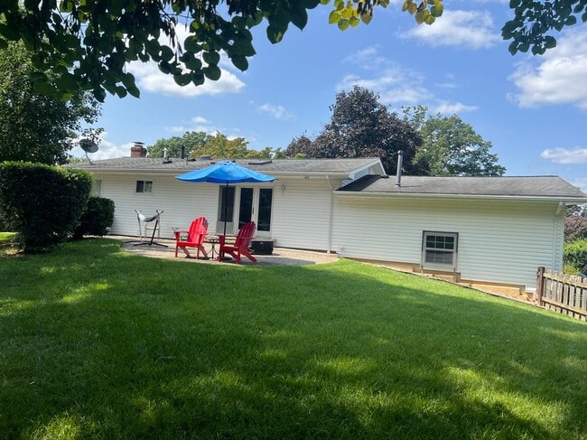 Building Photo - 4813 Twinbrook Rd