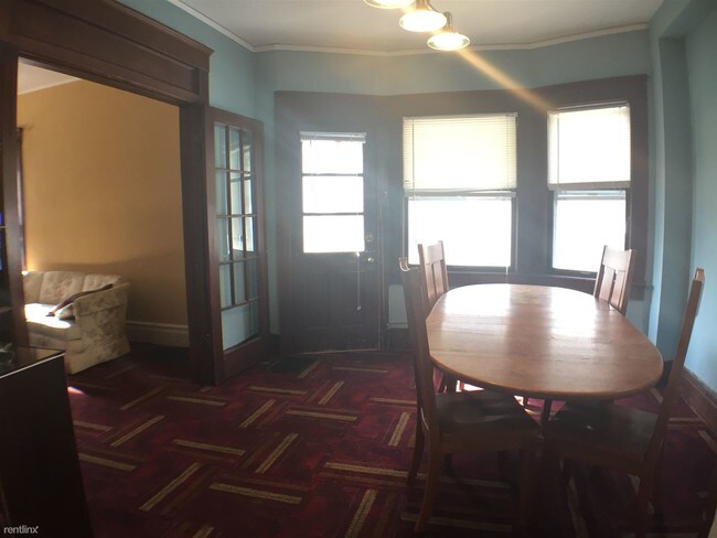 Building Photo - 6 br, 2 bath House - 901 Packard St