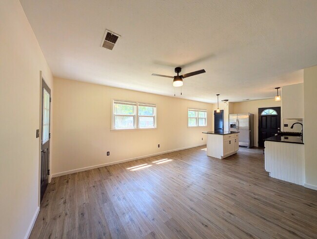 Building Photo - Fully Renovated 3BR/2BA, Fenced Yard, Pet-Friendly — Minutes to Fort Benning — Lawn Care, Pest Co...