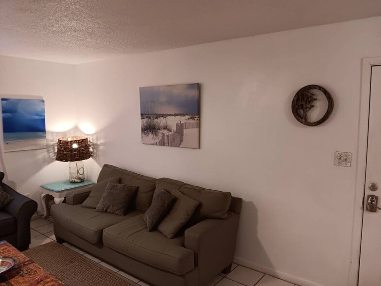 living rooom - 203 C St