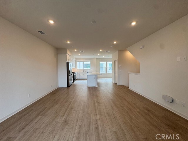 Building Photo - 652 4th St