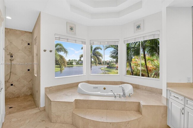 Building Photo - 9597 Bridgebrook Dr