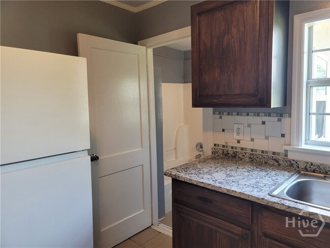 Building Photo - 237 Birchfield Dr