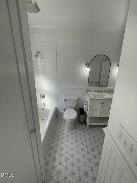 Building Photo - 313 Calvin Rd