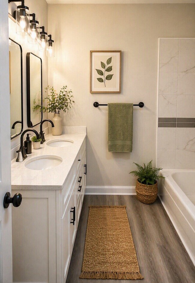 Building Photo - 12913 Trail Hollow Dr