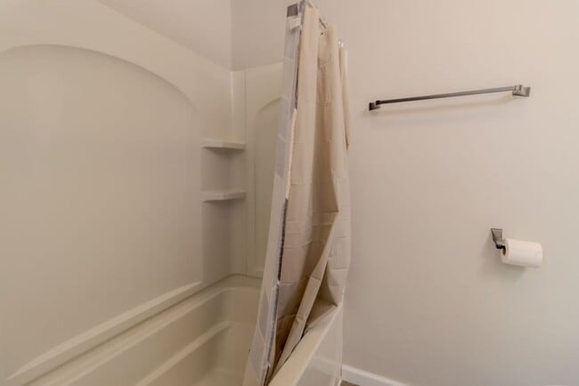 Building Photo - Bright & Updated 4-Bedroom Home Close to Everything