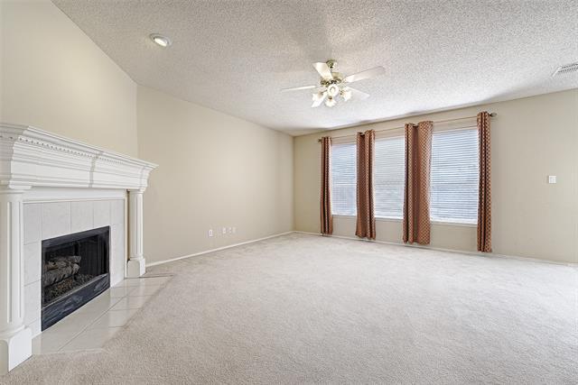Building Photo - 9701 Thorncliff Dr