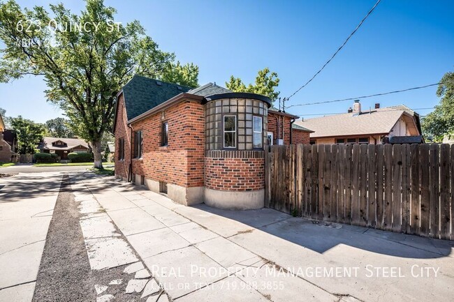 Building Photo - 623 Quincy St