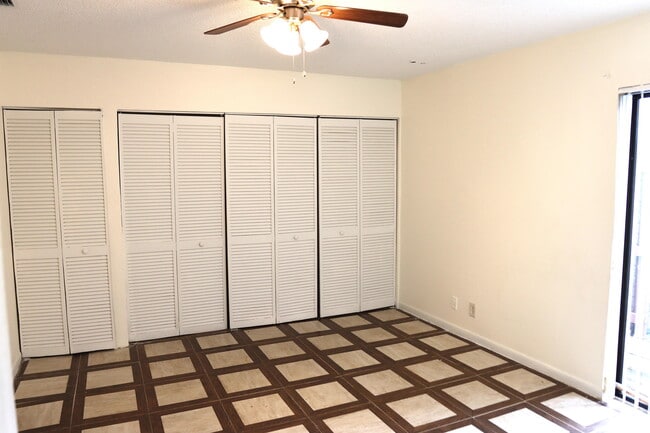 Building Photo - 20 Crossings Cir