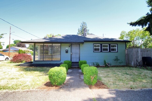 Primary Photo - 6416 SE 80th Ave