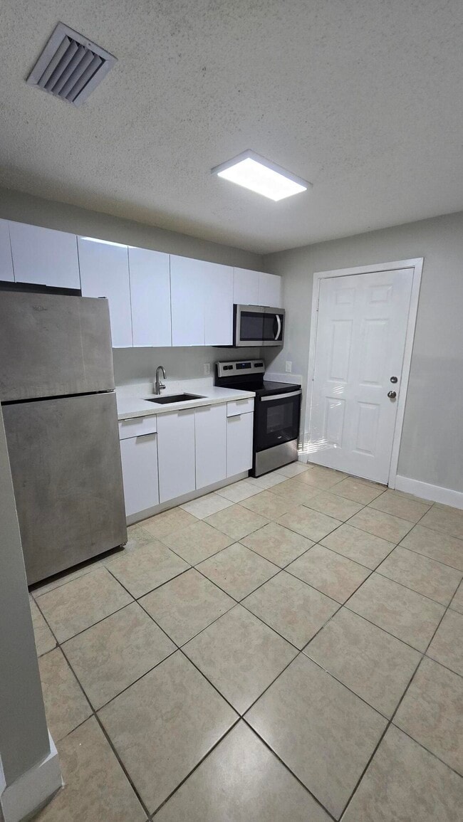 Building Photo - 1310 N 16th St