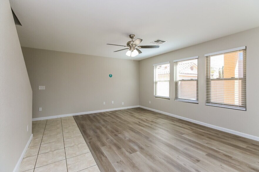 Building Photo - 3453 S Chaparral Rd