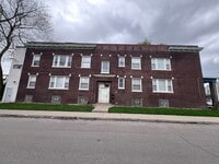 Building Photo - 1119 W 72nd St