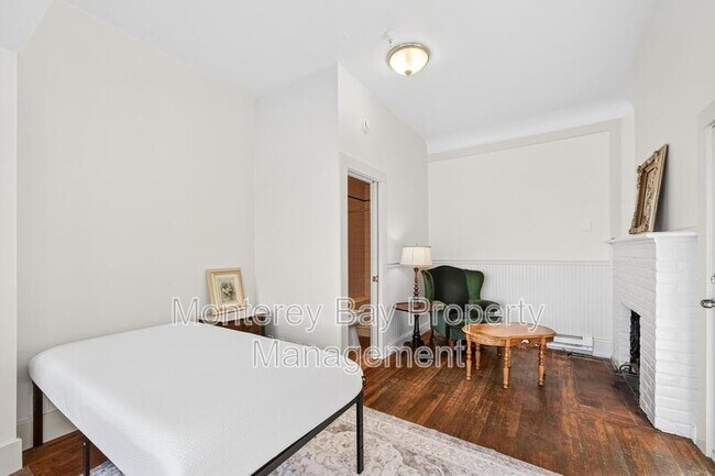 Building Photo - 225 Central Ave