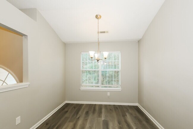 Building Photo - 11752 Spring Lake Way