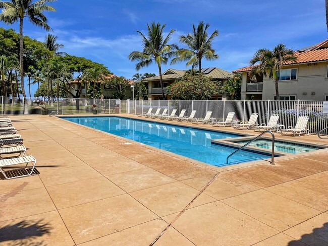 Building Photo - Beach Style 2 bed/2bath Luxury Condo - Finely Furnished - Steps from the Beach - Resort Amenities -