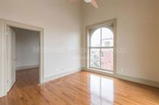 Building Photo - 4244 Chouteau Ave