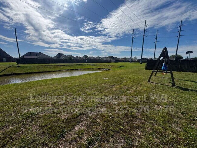 Building Photo - 115 Rue Chateau Royal Dr