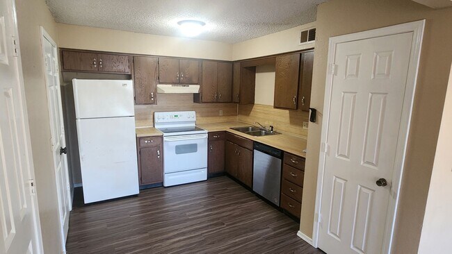 Building Photo - Mark J Demeo Revocable Trust - 312 (BS*)