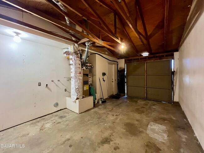 Building Photo - 6816 Hemp Ct