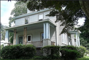 Building Photo - 27 Hazard St