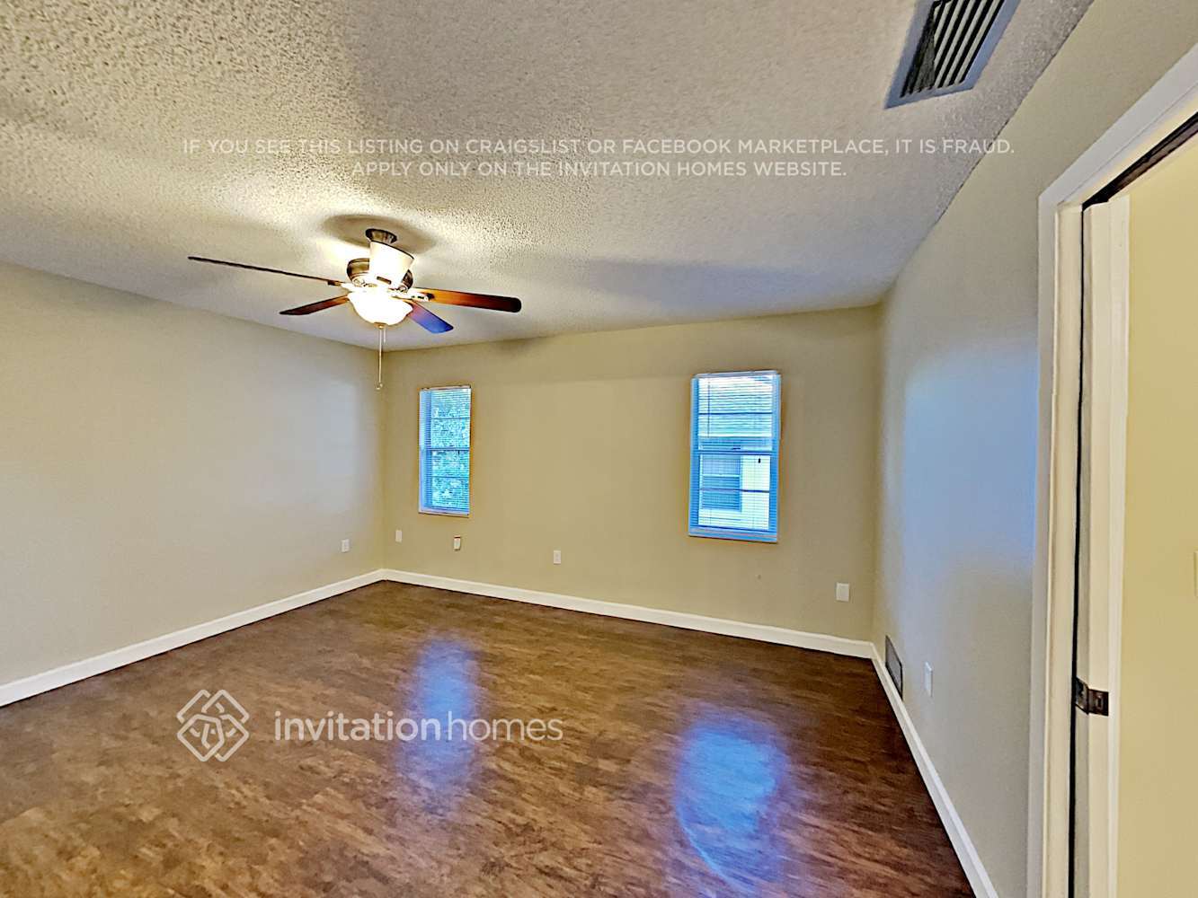 Building Photo - 2711 Citron Dr