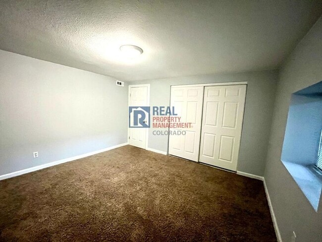 Building Photo - 1614 Manitou Blvd