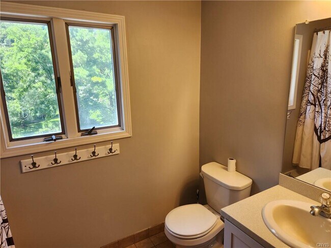 Building Photo - 603 Hamilton Pkwy