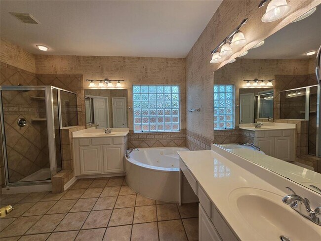 Building Photo - 1411 Hunter Ace Way