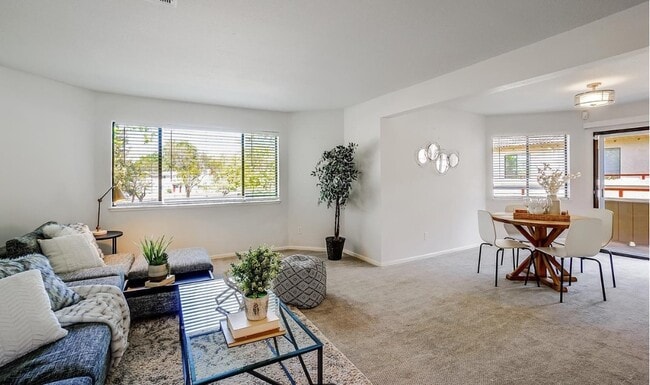 Building Photo - 5085 Valley Crest Dr